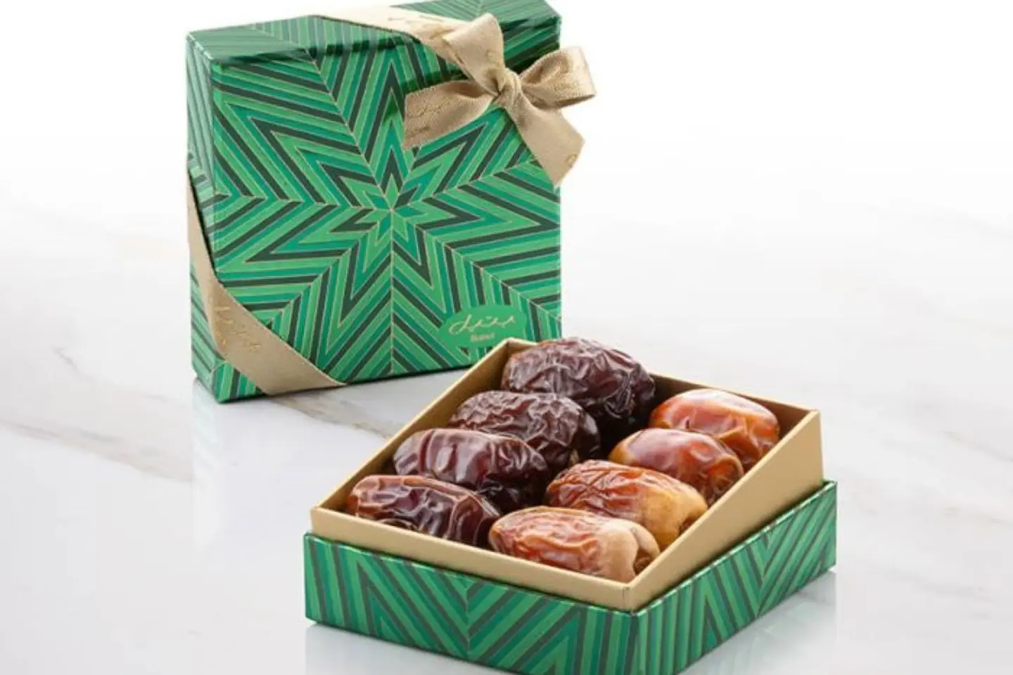 Seren Festive Green With Plain Dates Gift Set - Extra Small