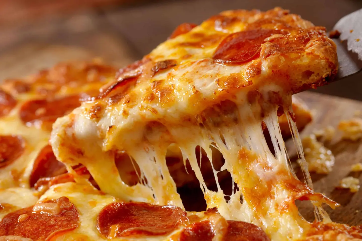 بيتزا ببروني - صغير