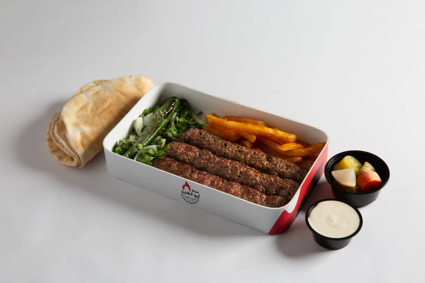 وجبة كباب - علبه بطاطا كبير او مشروب غازي كبير