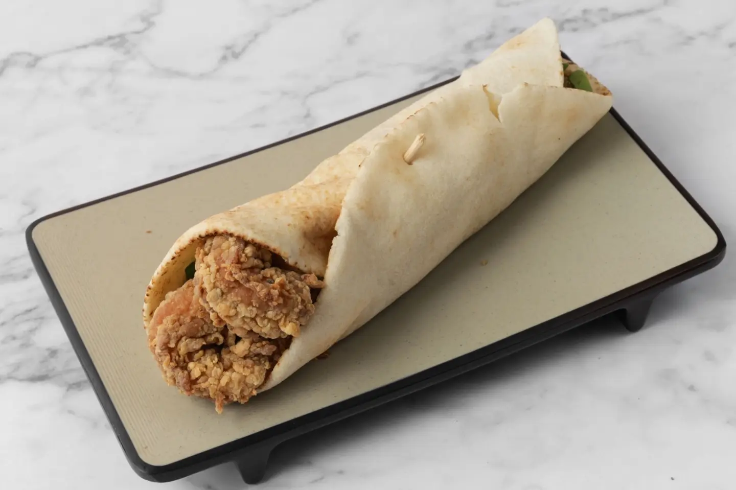 ساندوتش جمبري مقلي - عيش لبناني