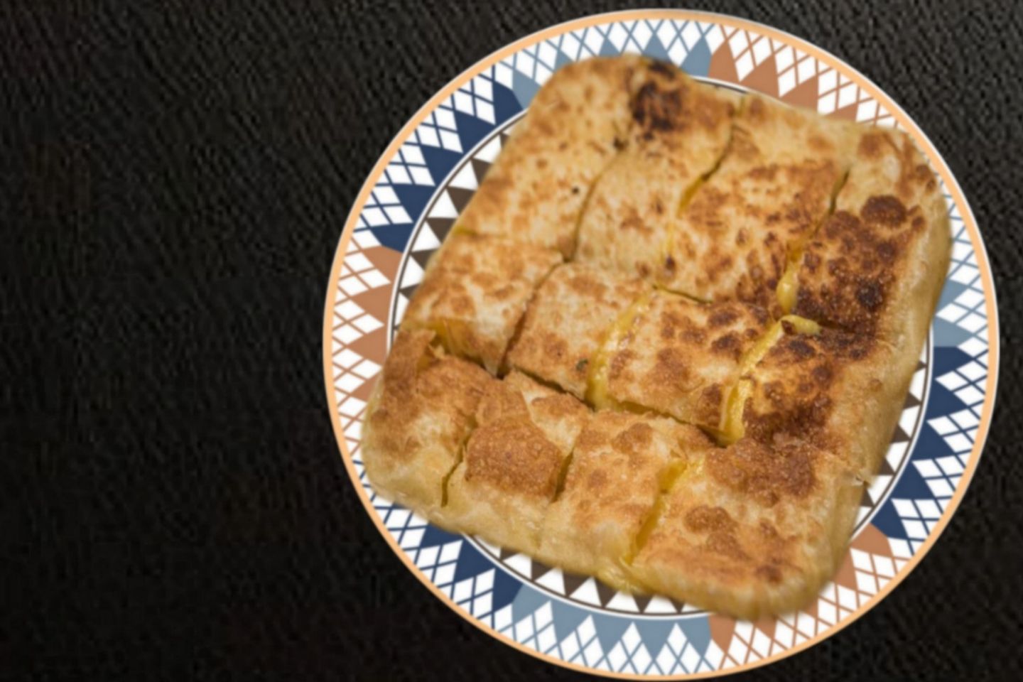 مطبق حلو جبنة - صاج