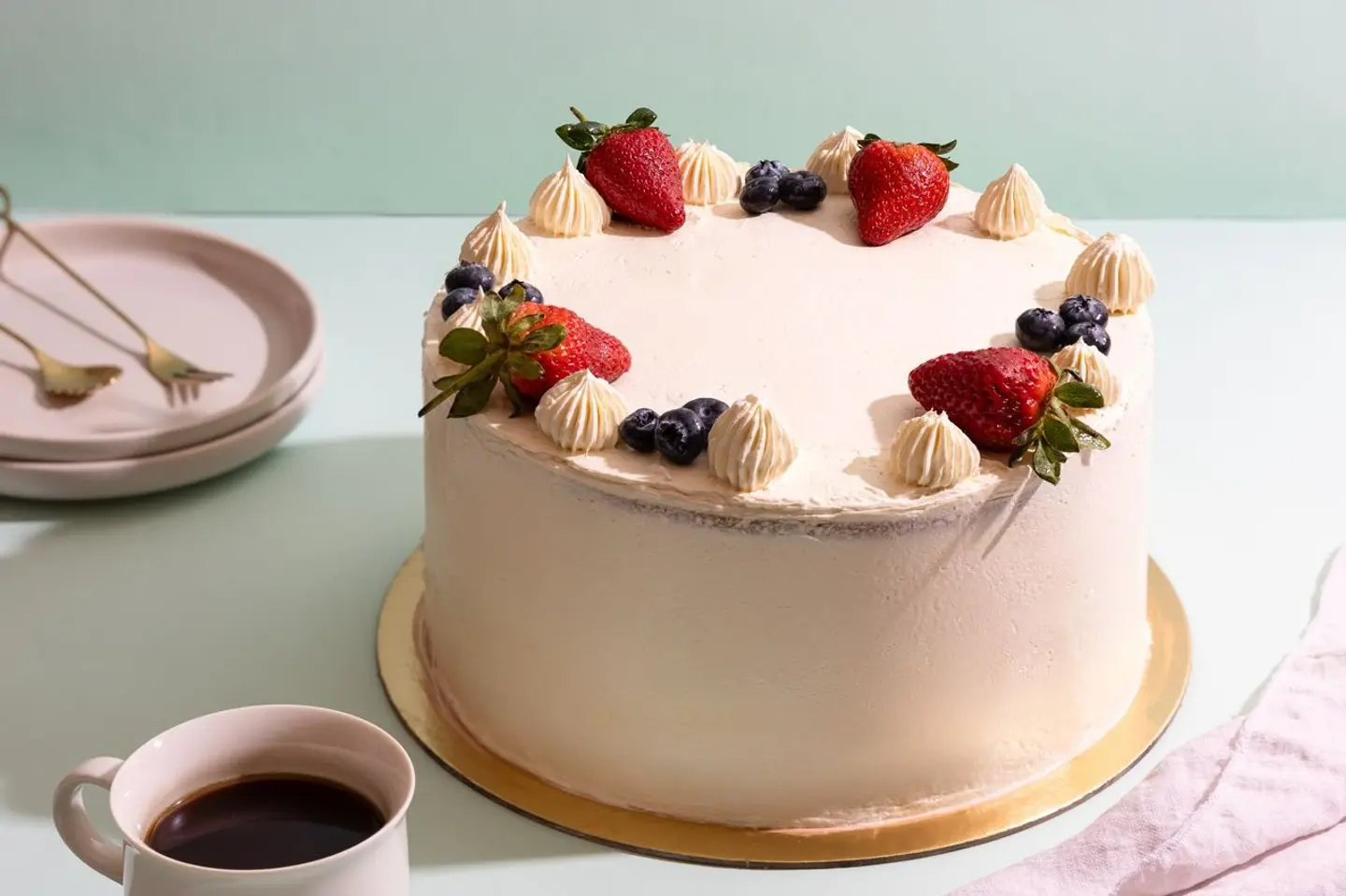 Delicious Victoria Cake - Small