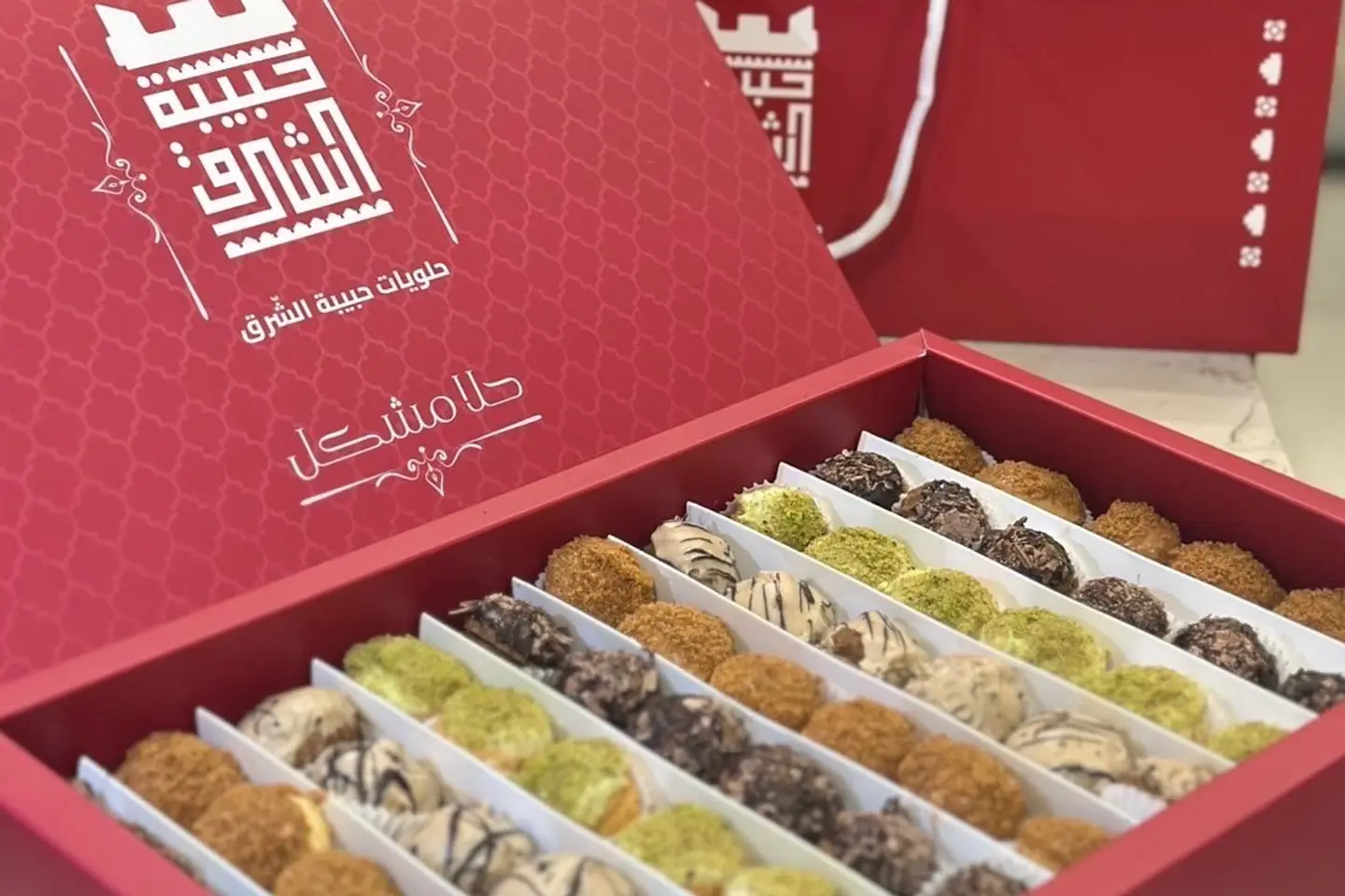 بيتي فور - علبة
