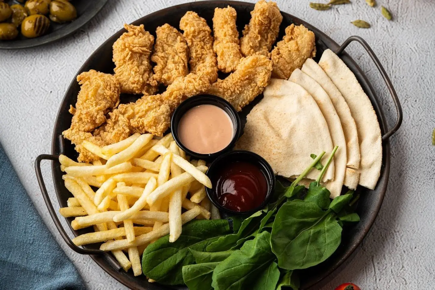 صحن سمك فيلية مقلي - وسط