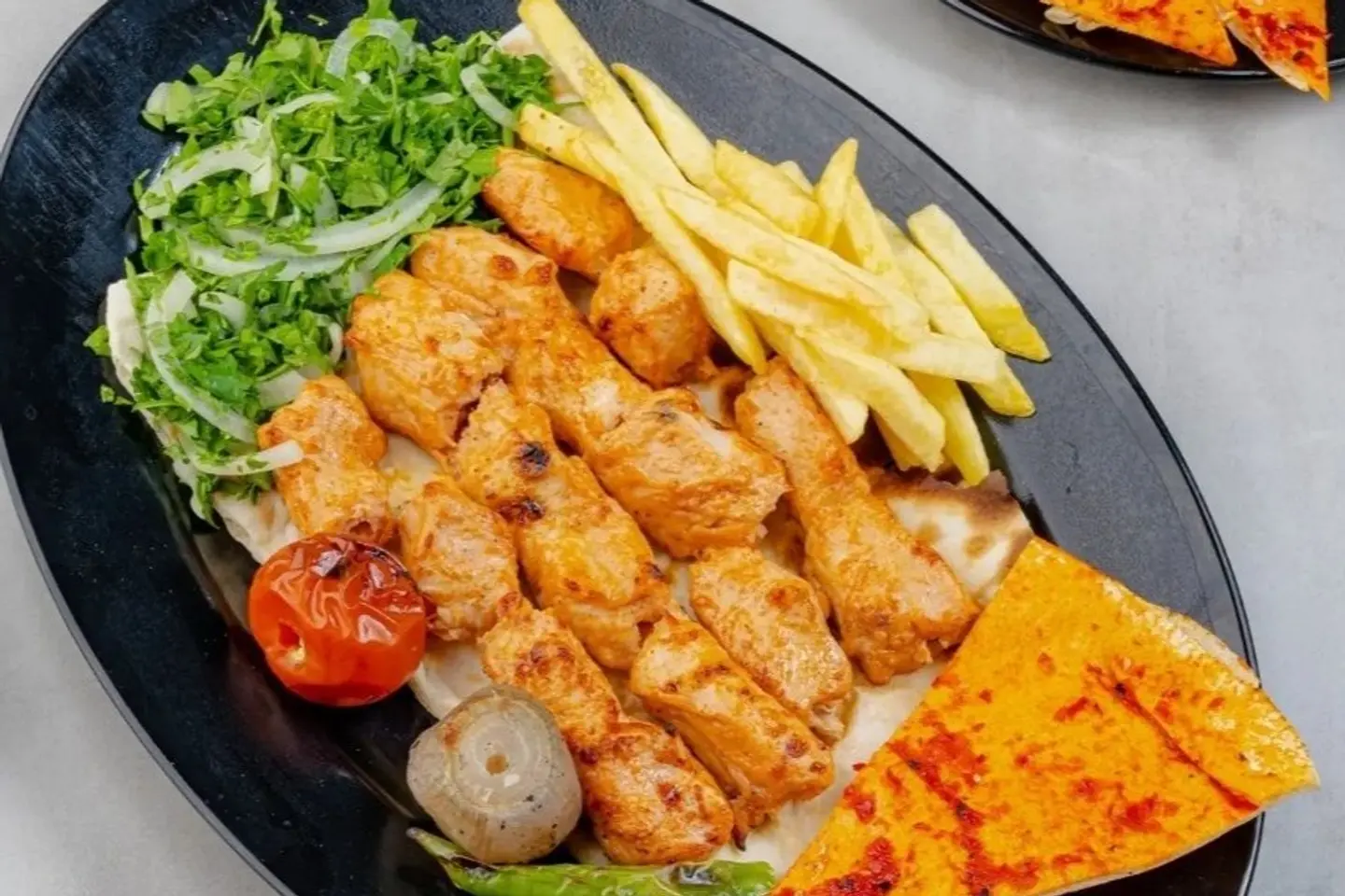 شيش طاووق - نص كيلو