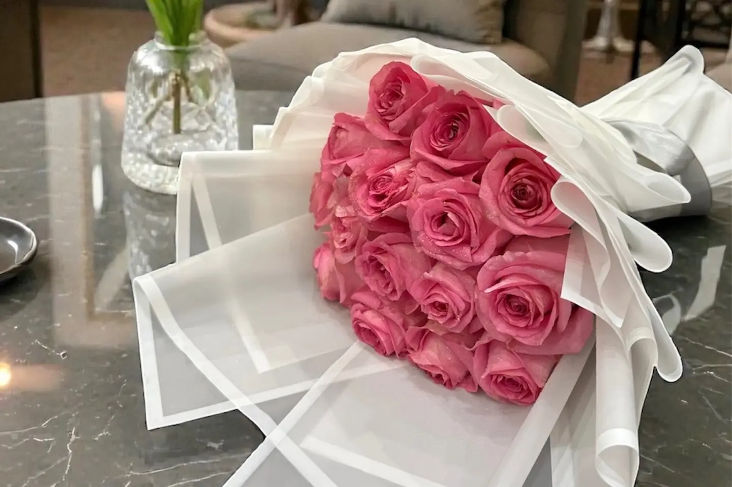 تنسيق طبيعي ٢٥ - وسط ٢٠ وردة