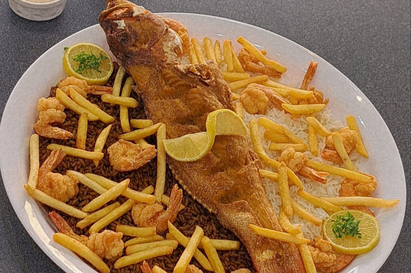 Shrimp And Najel Platter For 2 To 3 People - Fried