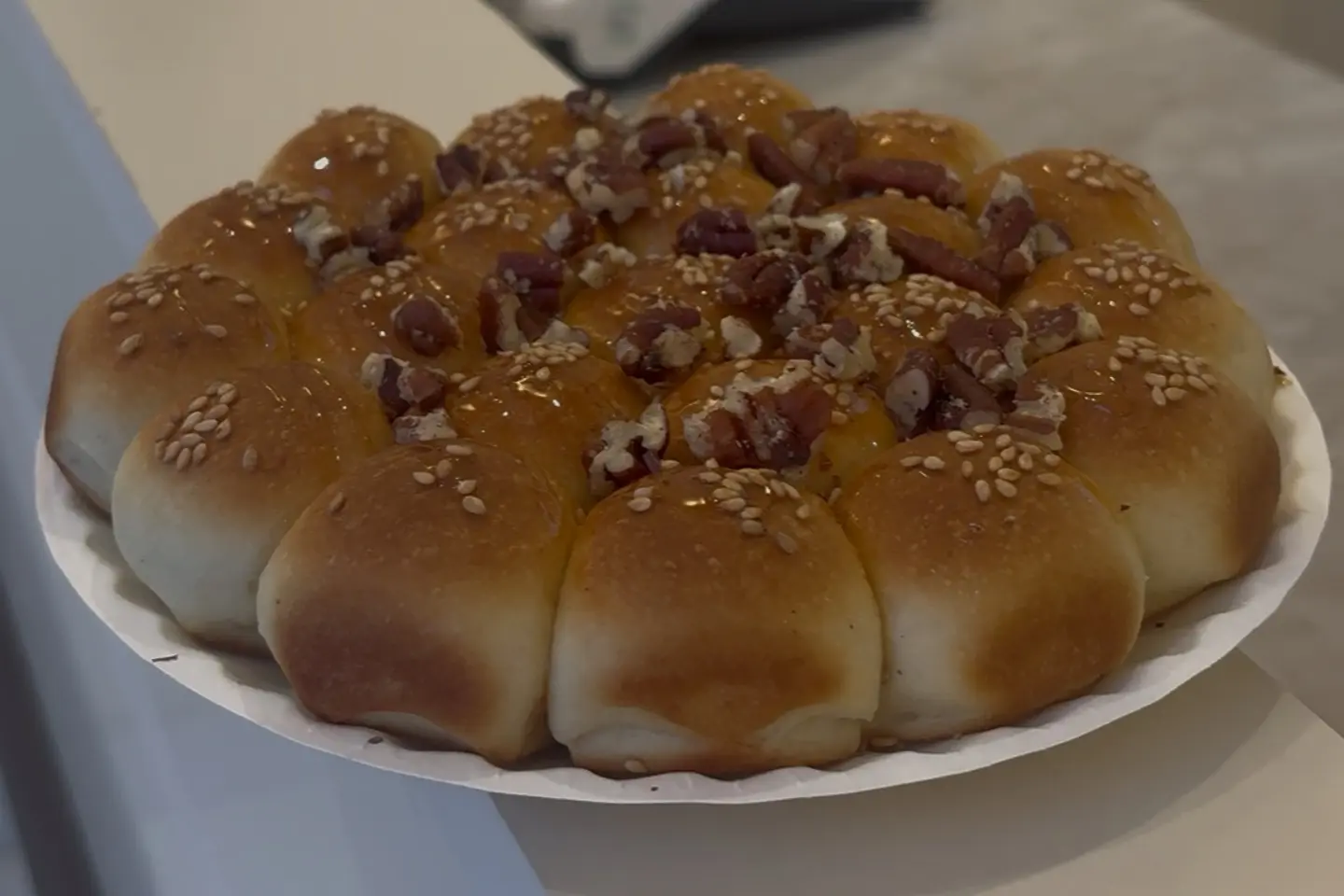 خلية الكراميل مع البيكان المحمص - كبير