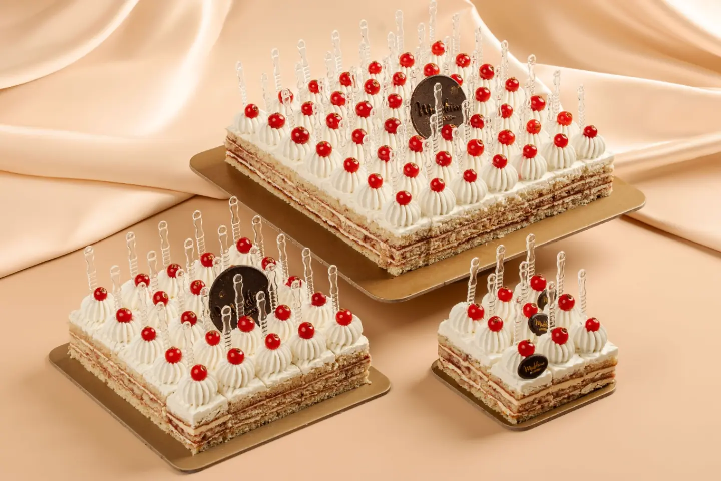 رازباري بايتس - رازباري بايتس