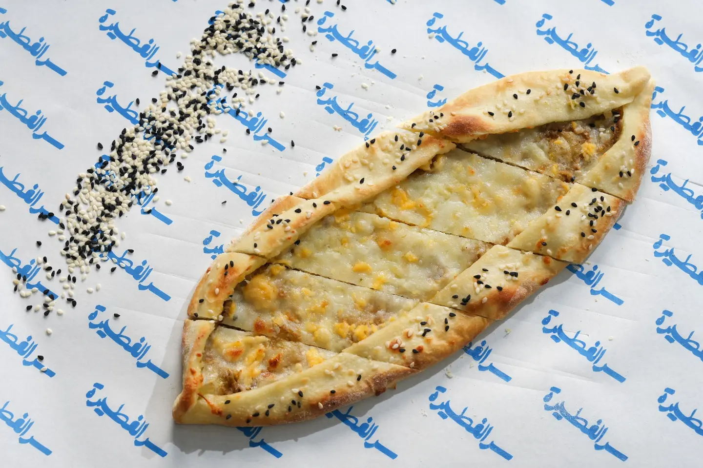 كلاسيك بيستو مكس أجبان بالزيتون - صغير