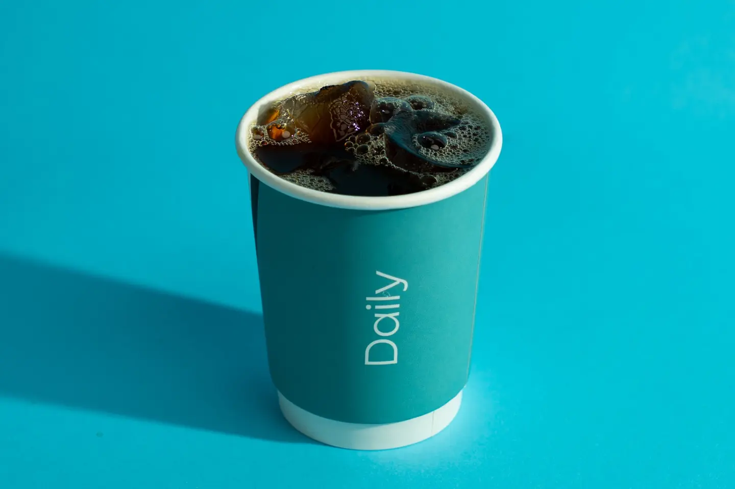 قهوة اليوم بارد - قهوة اليوم بارد صغير