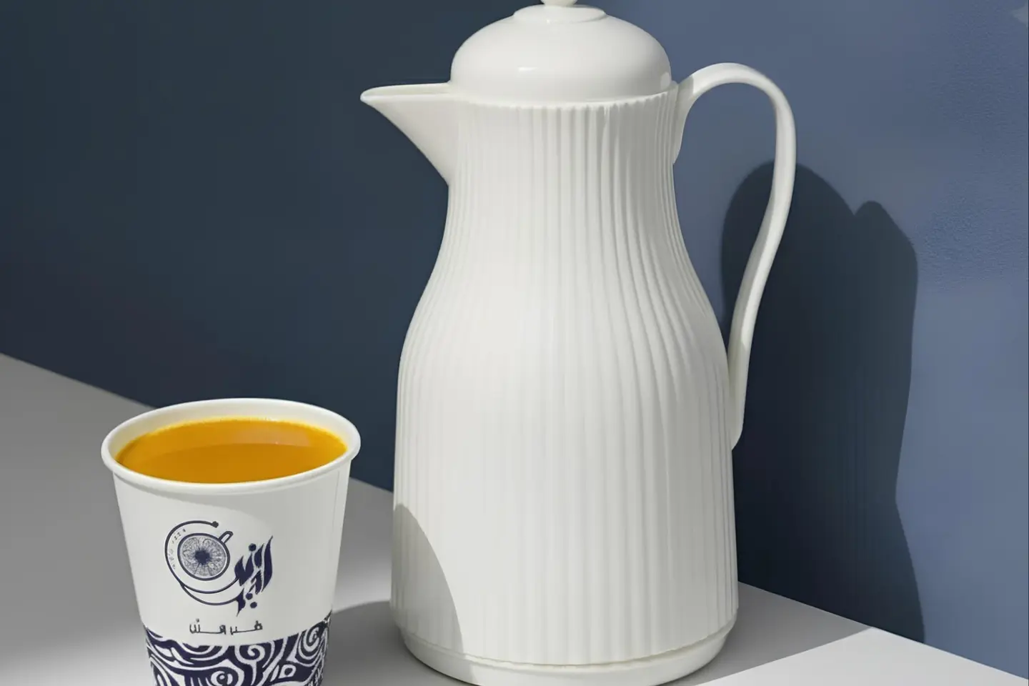 قهوة سعودية - كوب وسط