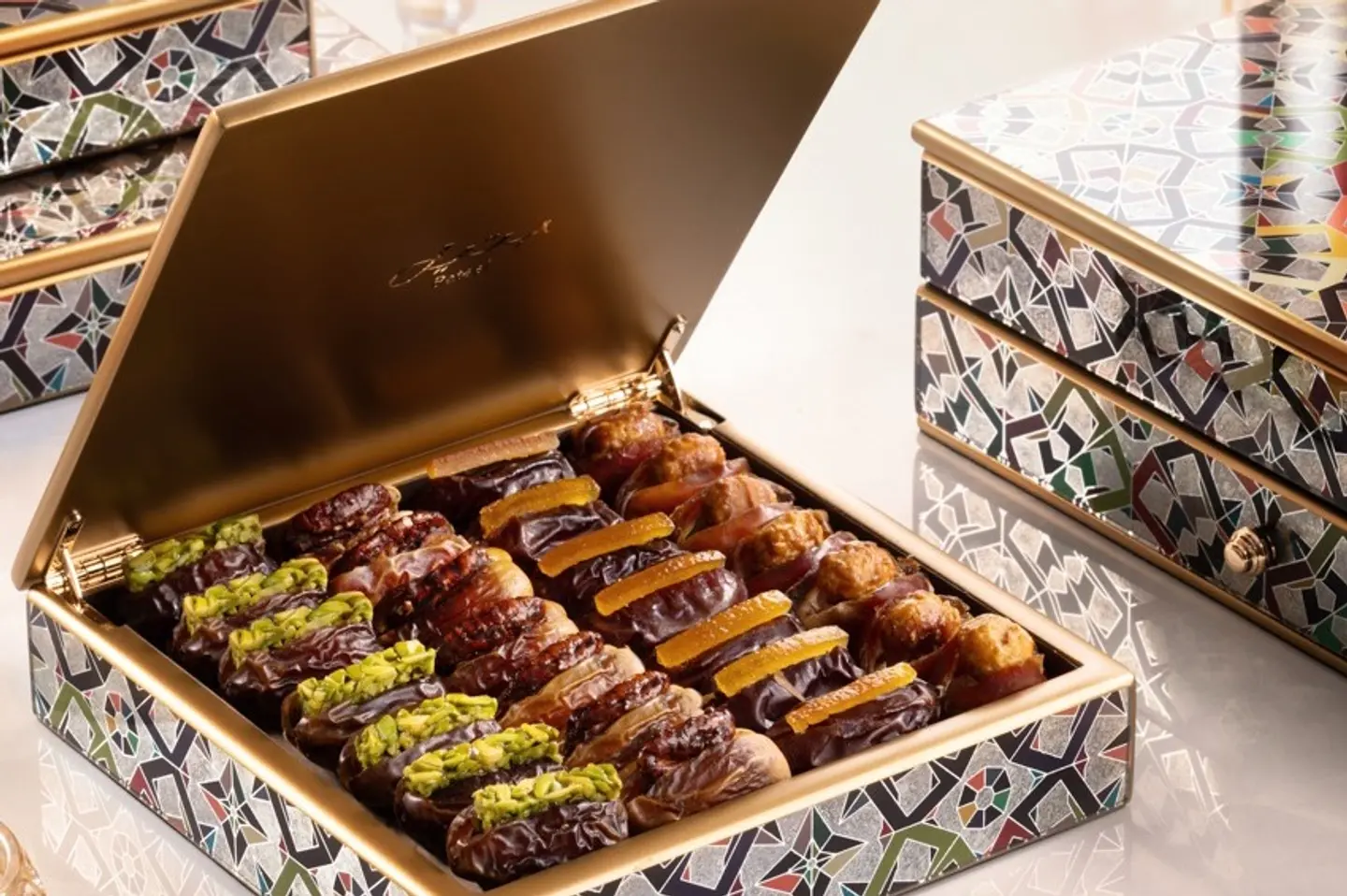 Mila Ramadan With Filled Dates Gift Set - Sq Small 1 Lyr 530g