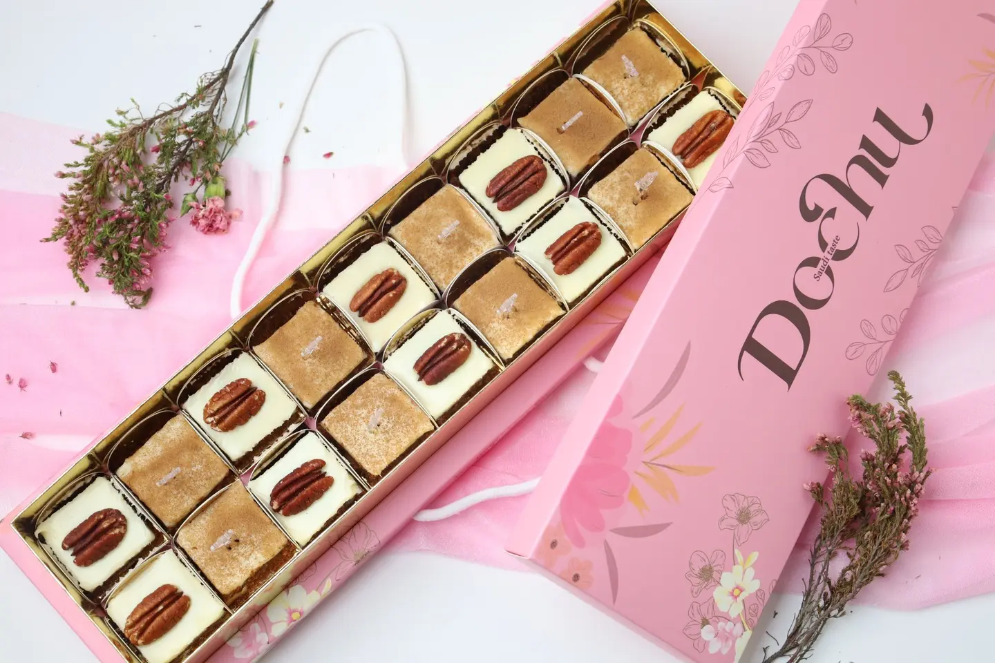 تشيز القرفة بالحليب المحموس - كبير ثمانية عشر قطعة