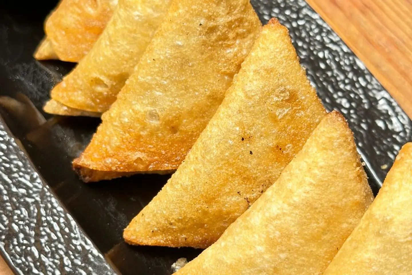 سمبوسة رقائق جبنة شيدر - 10 قطع