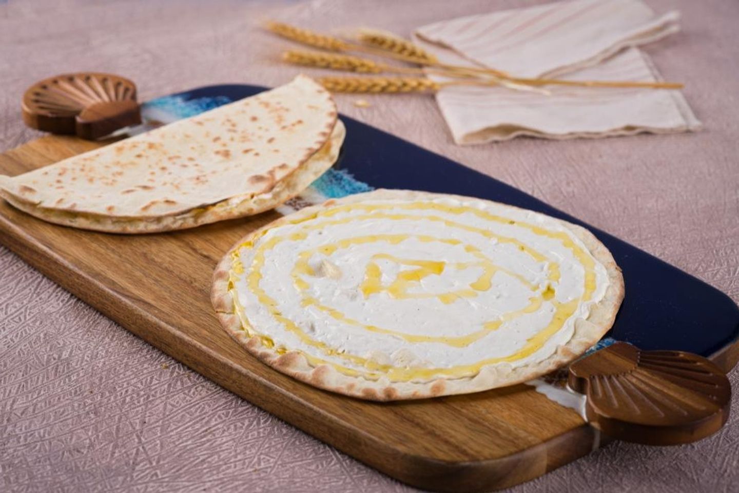 Labneh With Honey  - White Dough