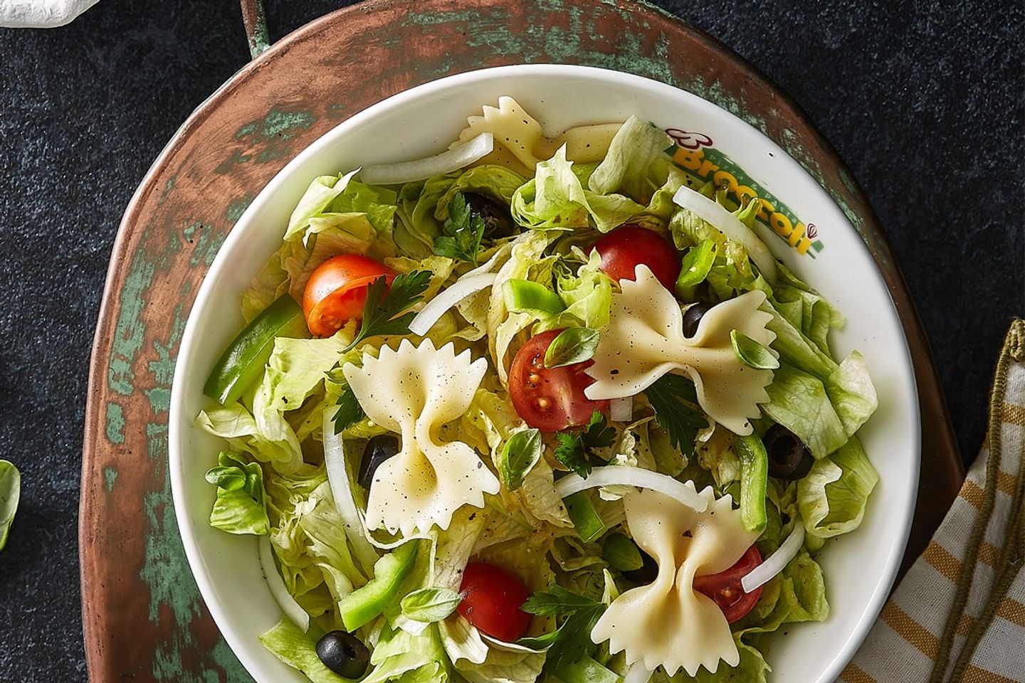سلطة معكرونة - وسط