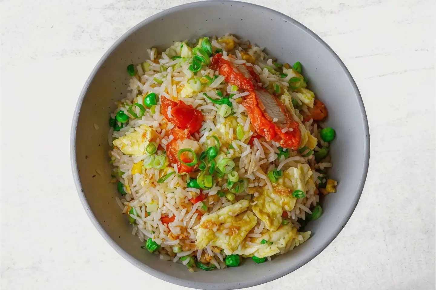 مأكولات بحرية  مقلية مع رز - وسط