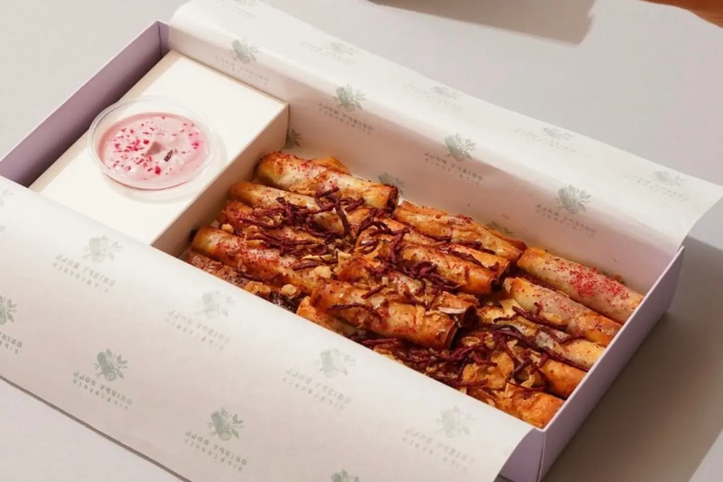 Spinach Musakhan Rolls - 25 Pieces