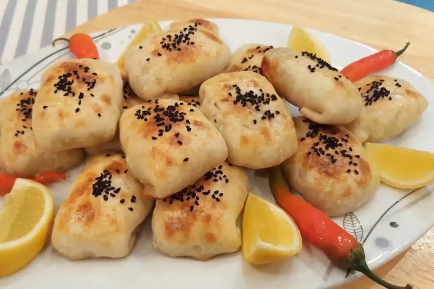 Formosa With Meat - 10 Pieces