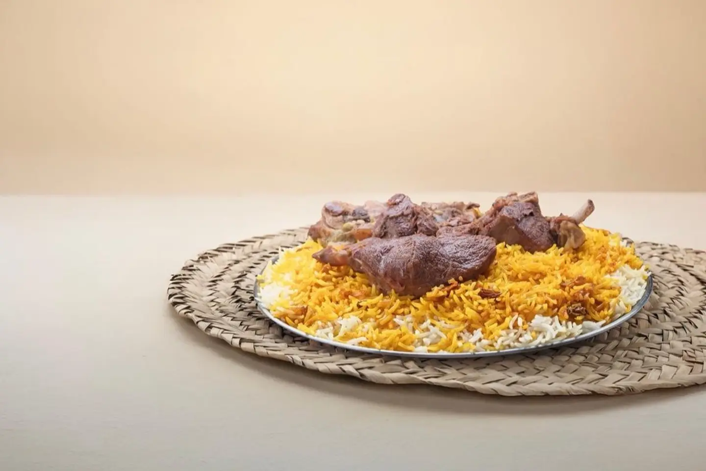 رز نجدية لحم - نفر