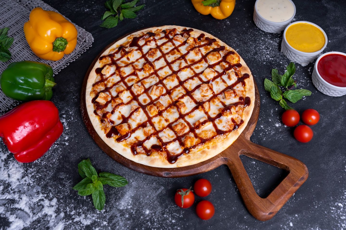 بيتزا دجاج باربكيو - كبير
