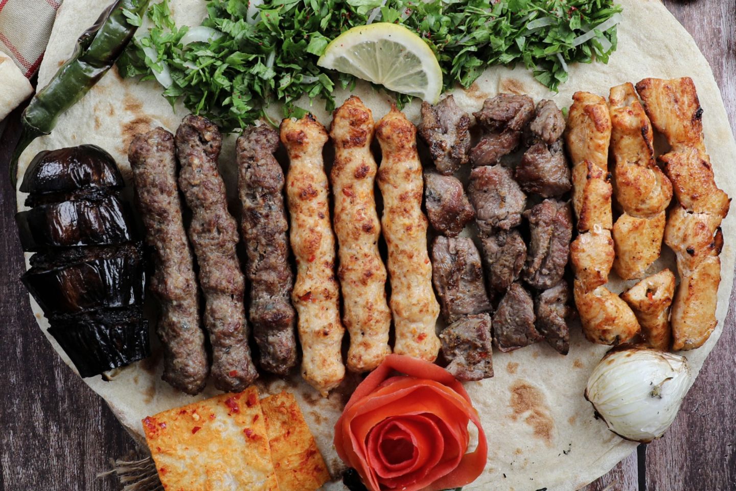 مشكل نعيمي مع دجاج - نفر