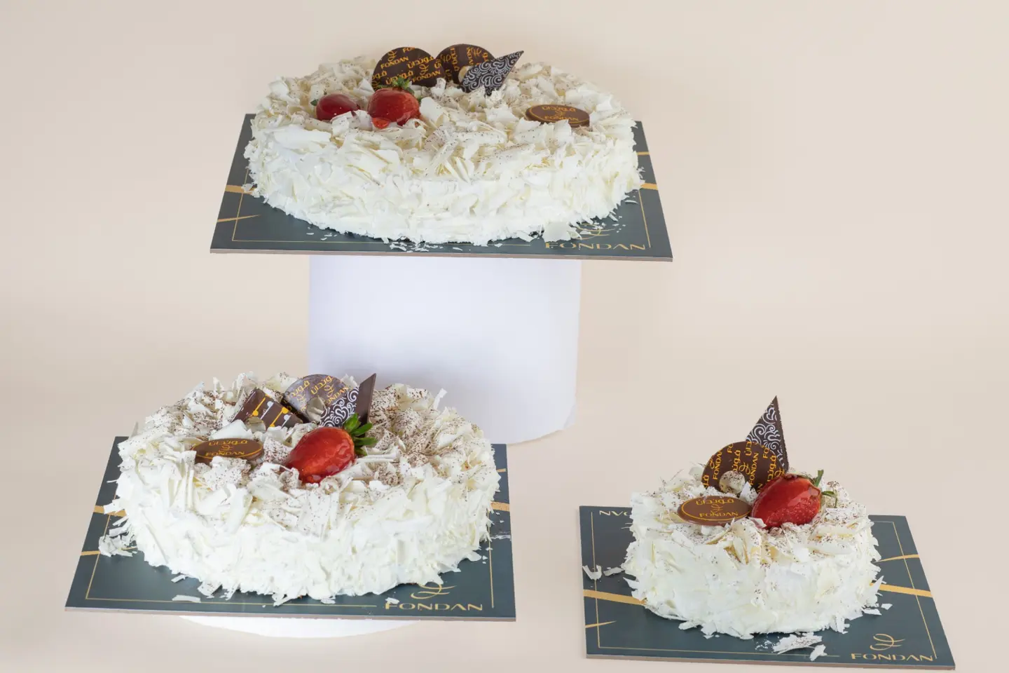 White Forest Cake - 25 Cm
