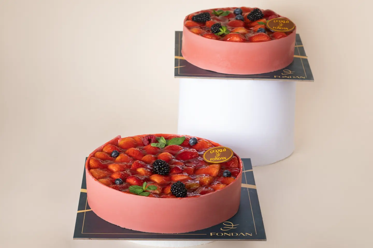 Strawberry Bavarois Cake - 25 Cm