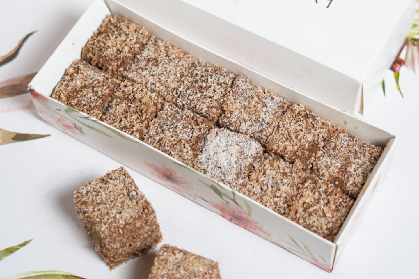 Lamington Cake - Medium