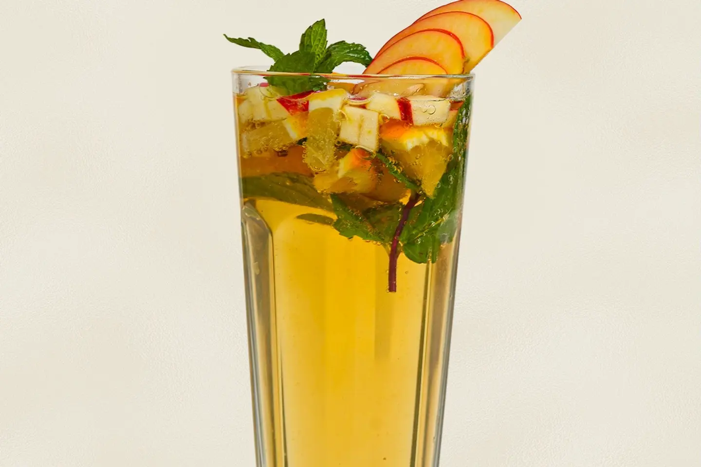 عصير تفاح فوار - صغير