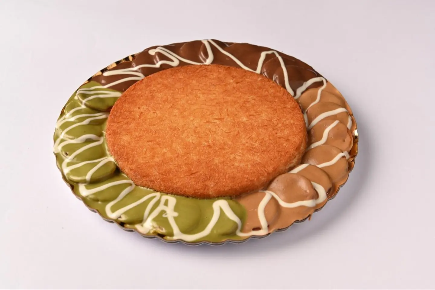 كنافه مع بانكيك - وسط
