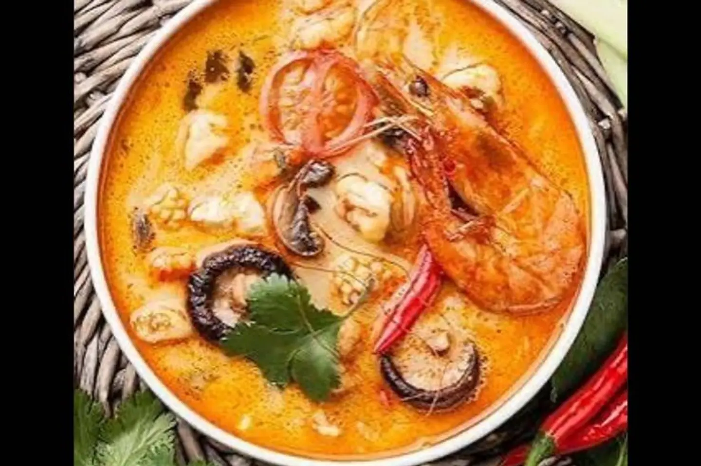 شوربة التوميوم التايلندية - صغير