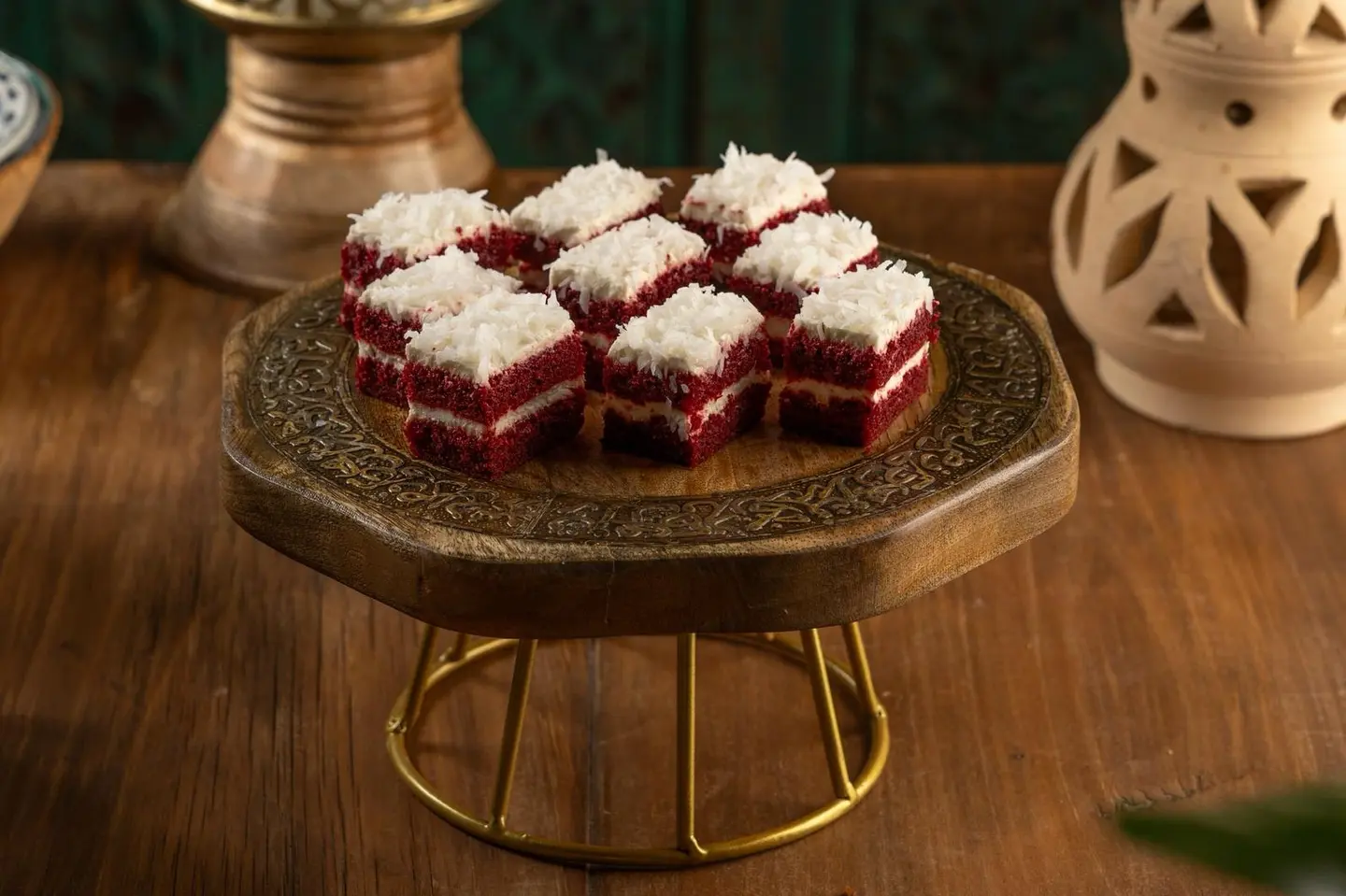 Red Velvet - 20 Pcs Of Cake
