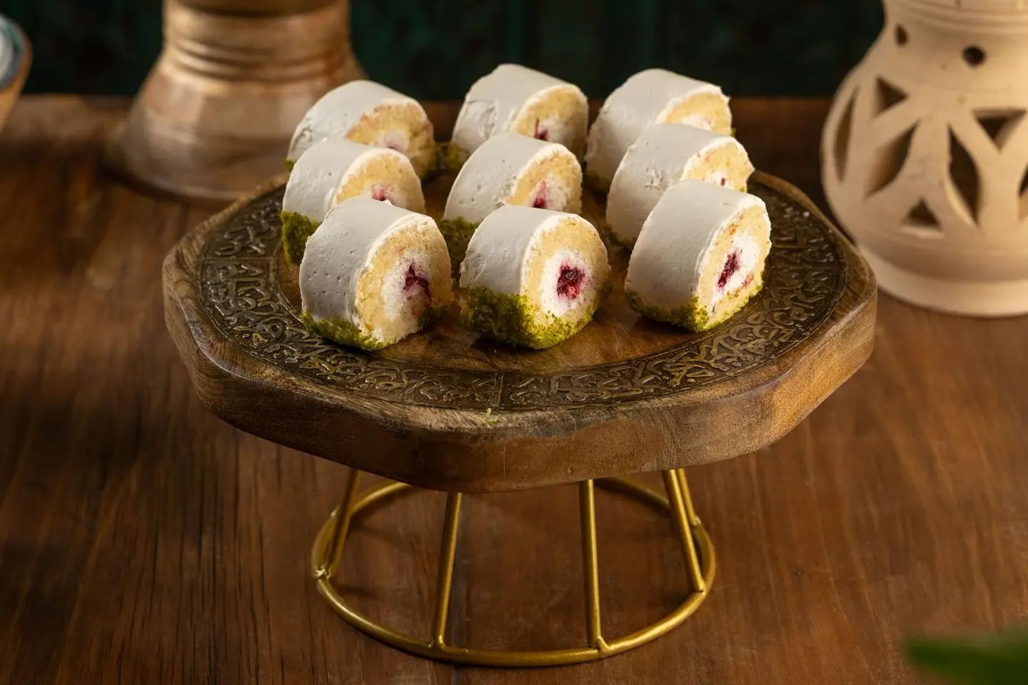 Almond & Raspberry Swiss Roll - 20 Pcs Of Cake