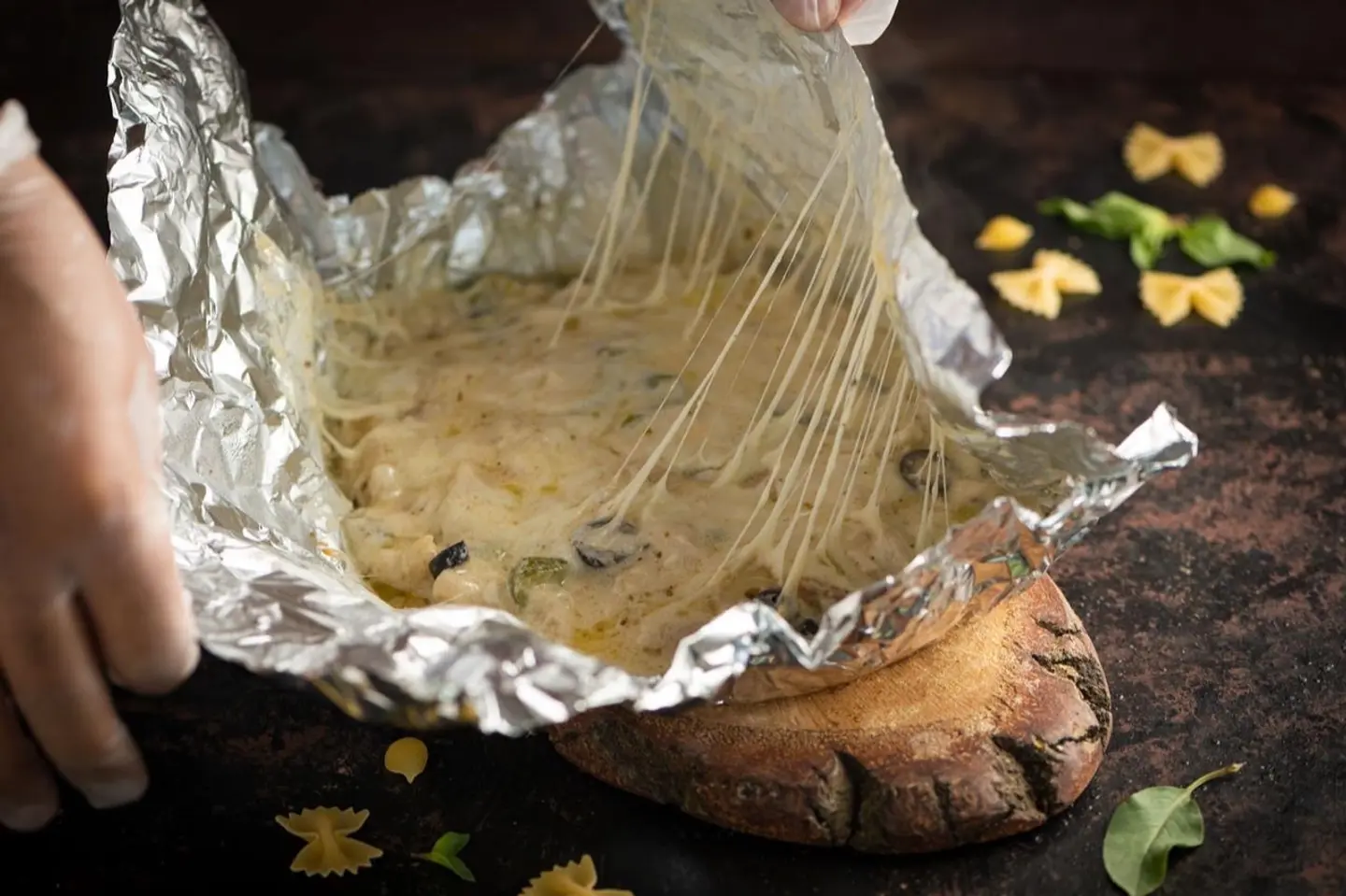 باستا القصدير بالصوص الأبيض - سادة