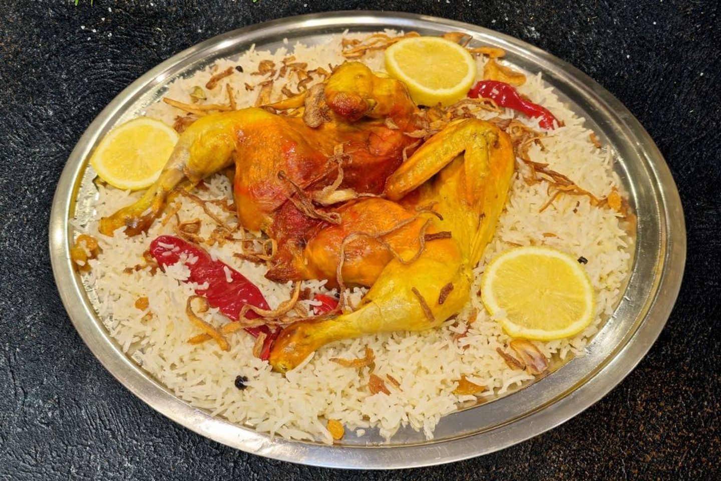 مندى مع أرز بشاور - حبة كاملة