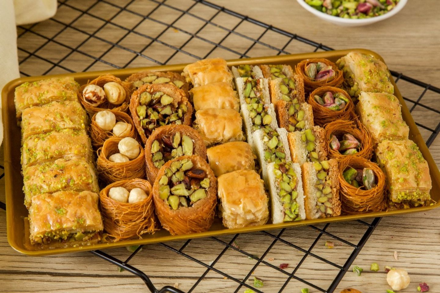 Extra Baglawah With Pistachio - Extra Baklava With Pistachio 1/4 Kilo