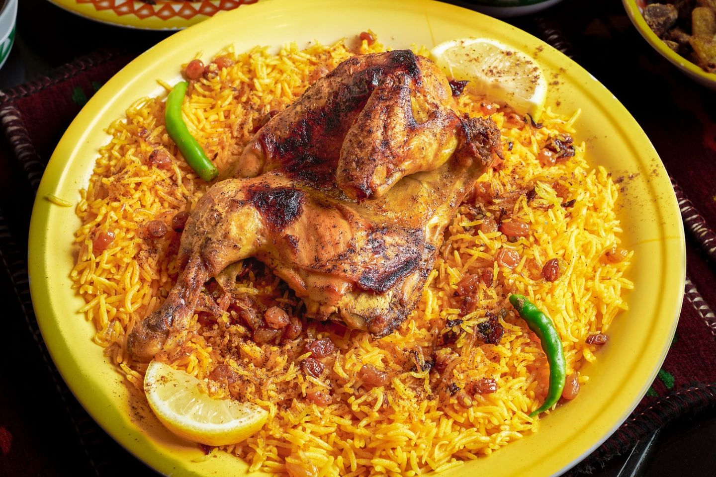 كبسة دجاج حايلية - ربع دجاجة