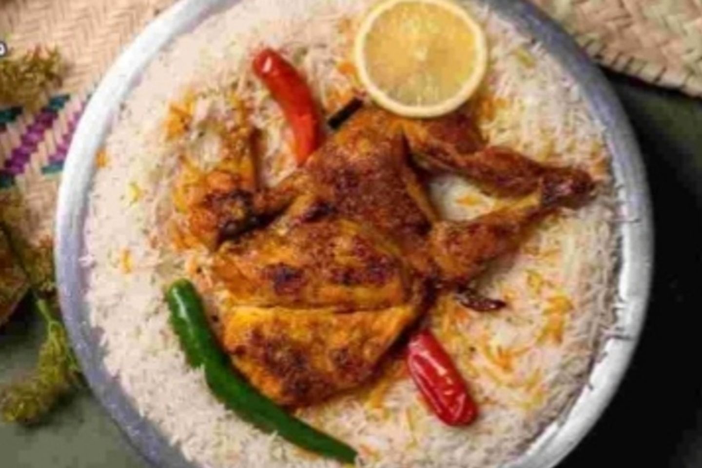 مظبي - نص حبة دجاج