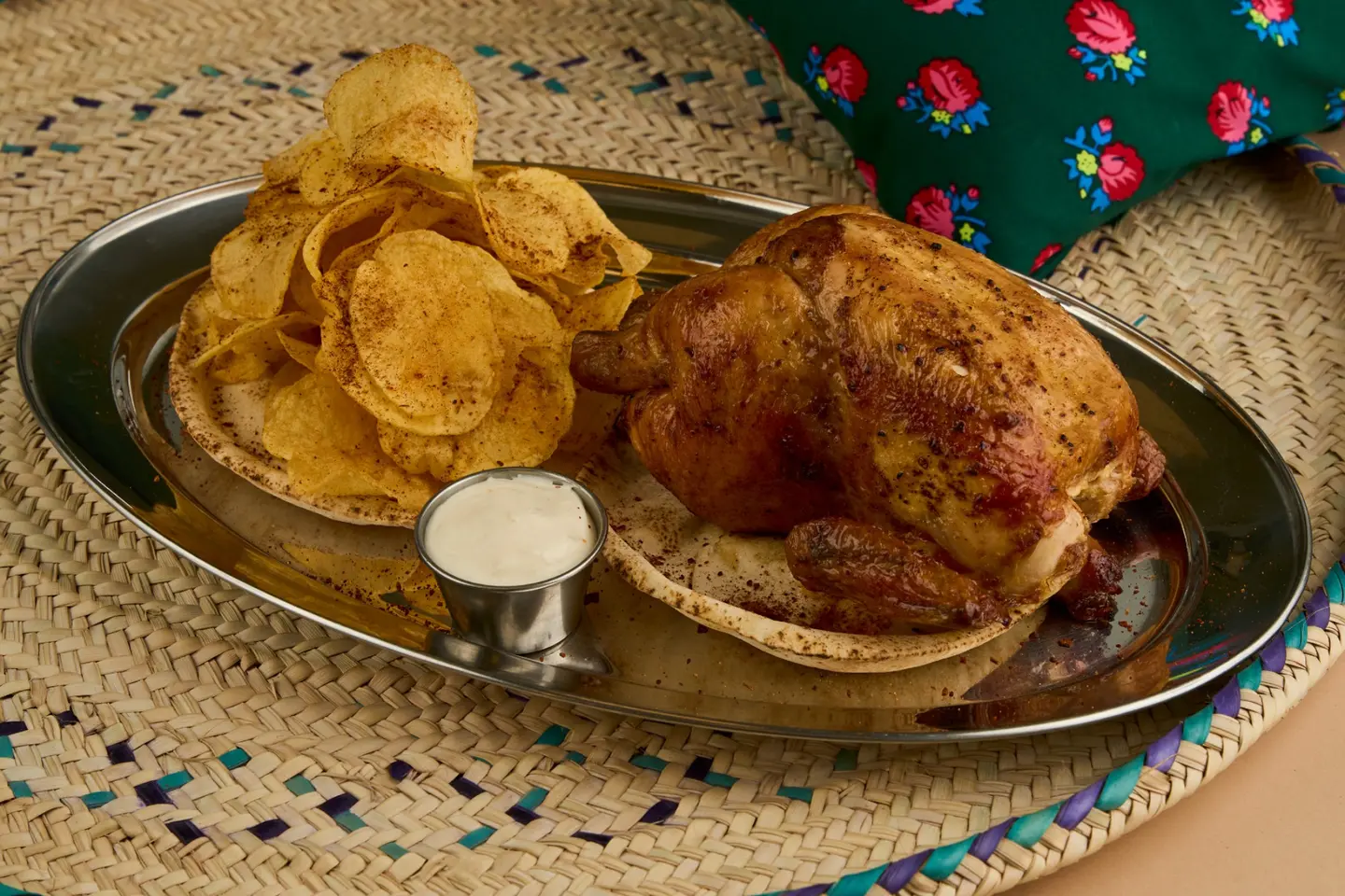 دجاجة شواية مع البطاطس وجبة - نصف دجاجة