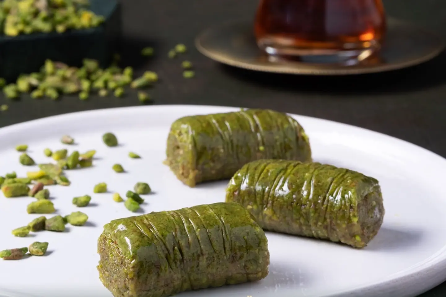 Green Baklava Fingers With Pistachios - A Quarter Kilo Of Green Baklava Fingers With Pistachios