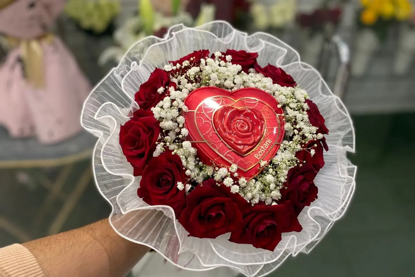 قلب وورد - عشرون ورده مع الشوكليت