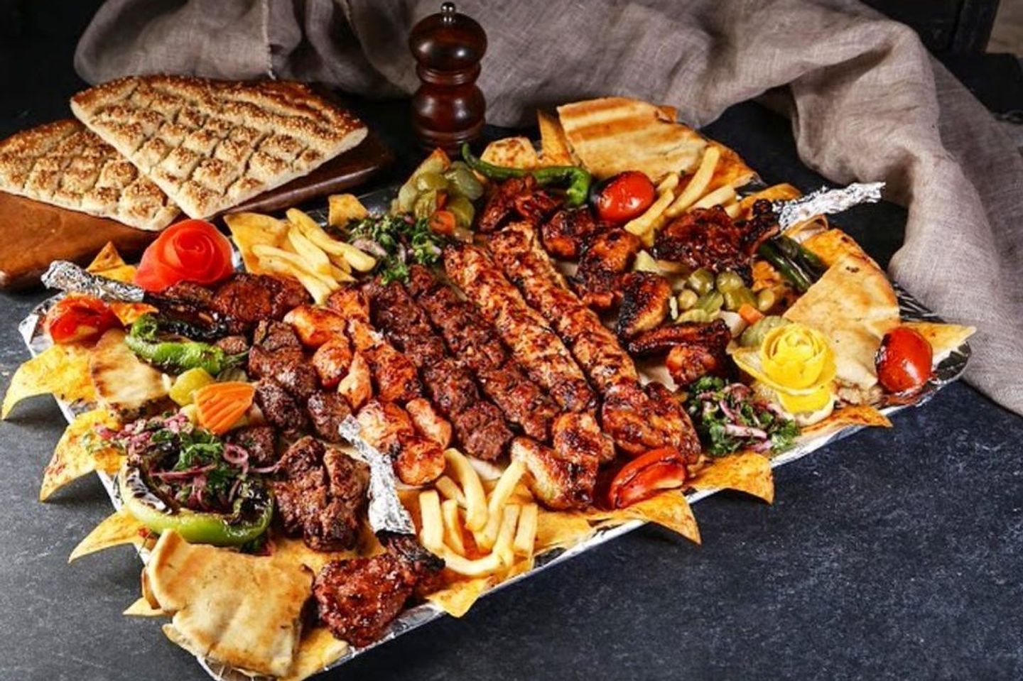 Distinctive Dishes - A Dish For Eight People