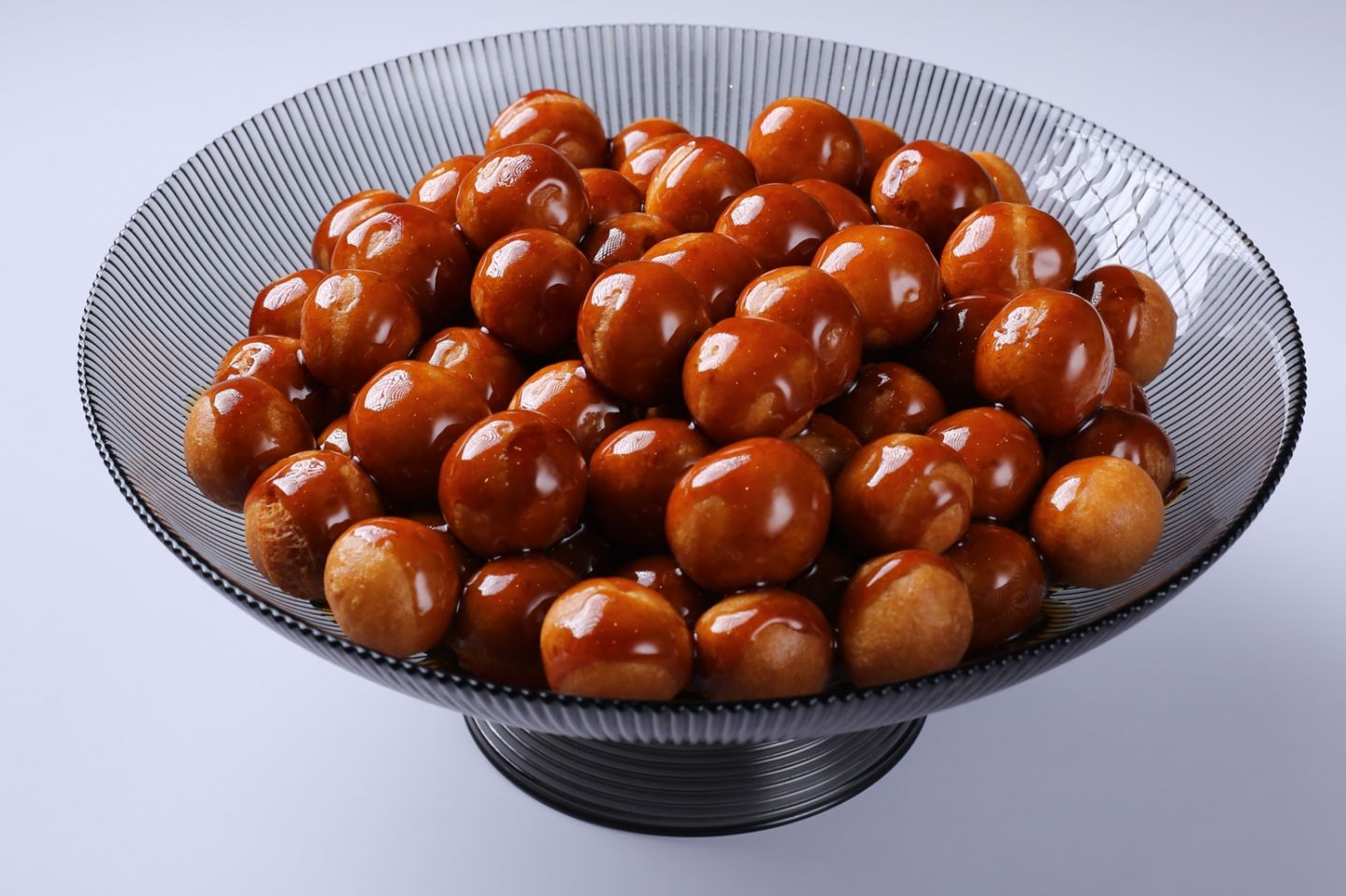 لقيمات بالدبس - صغير