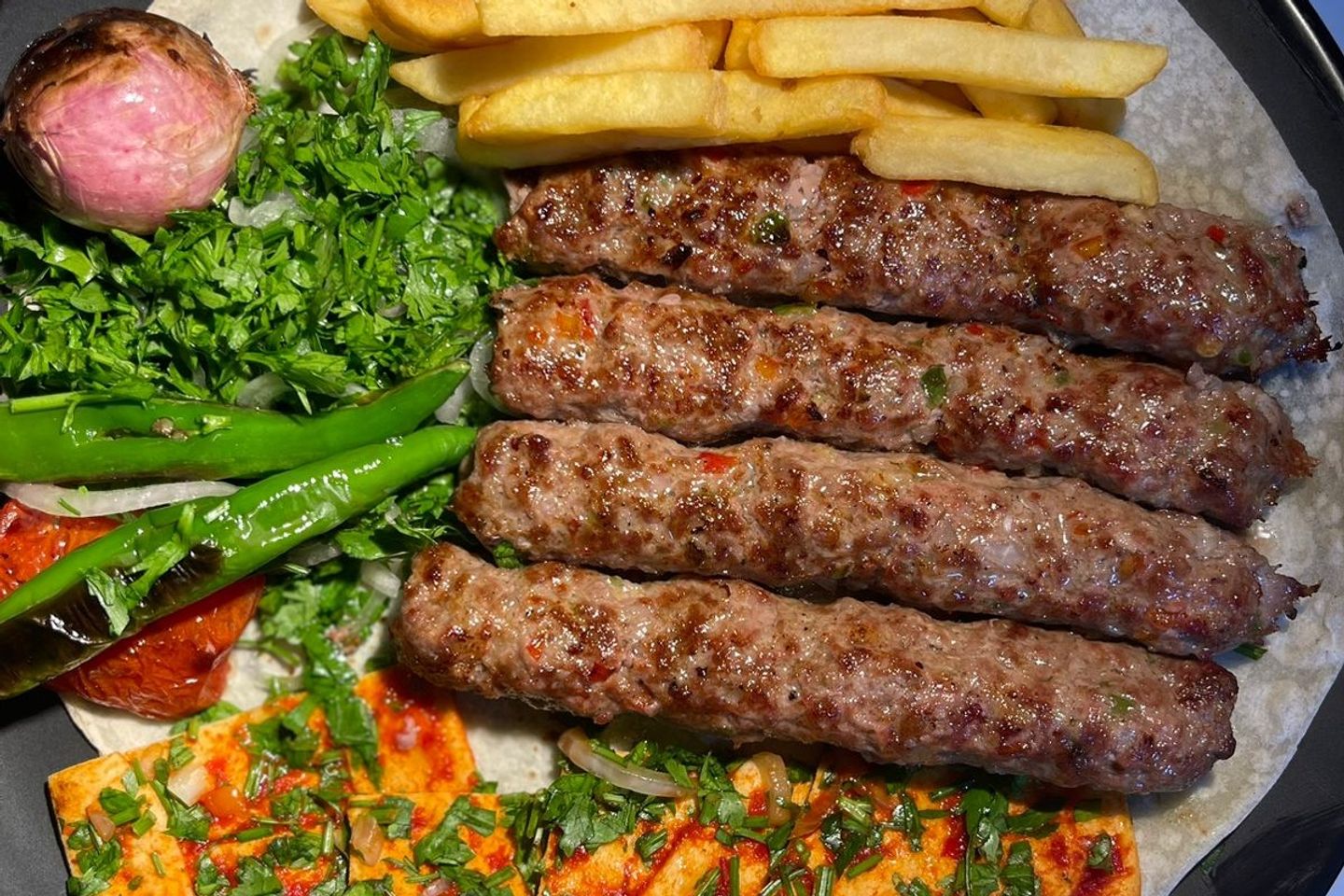 كباب لحم - ساندوتش وسط