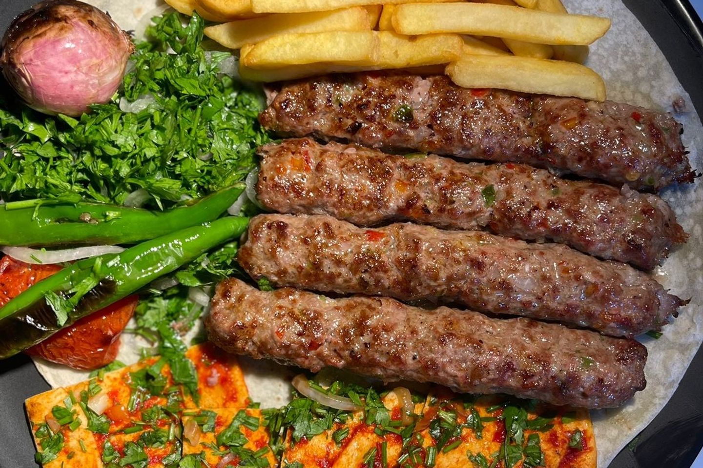 كباب دجاج - وسط  ساندوتش