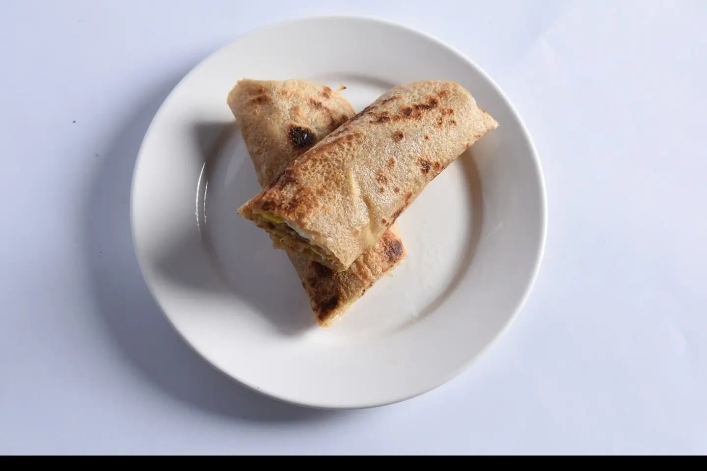 قرص مخوض - محشو بالبيض والجبنه