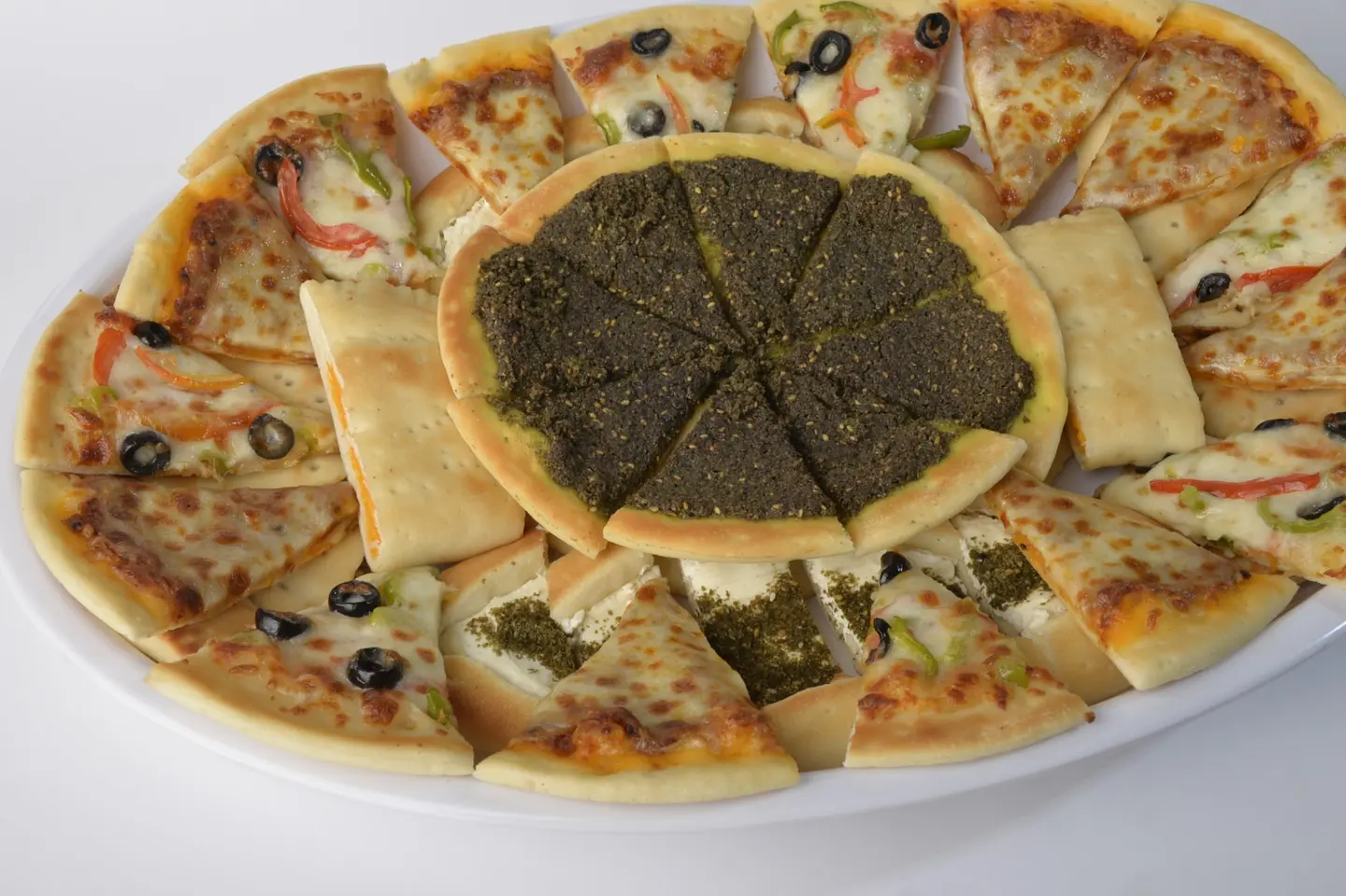 معجنات مشكلة  - صغير