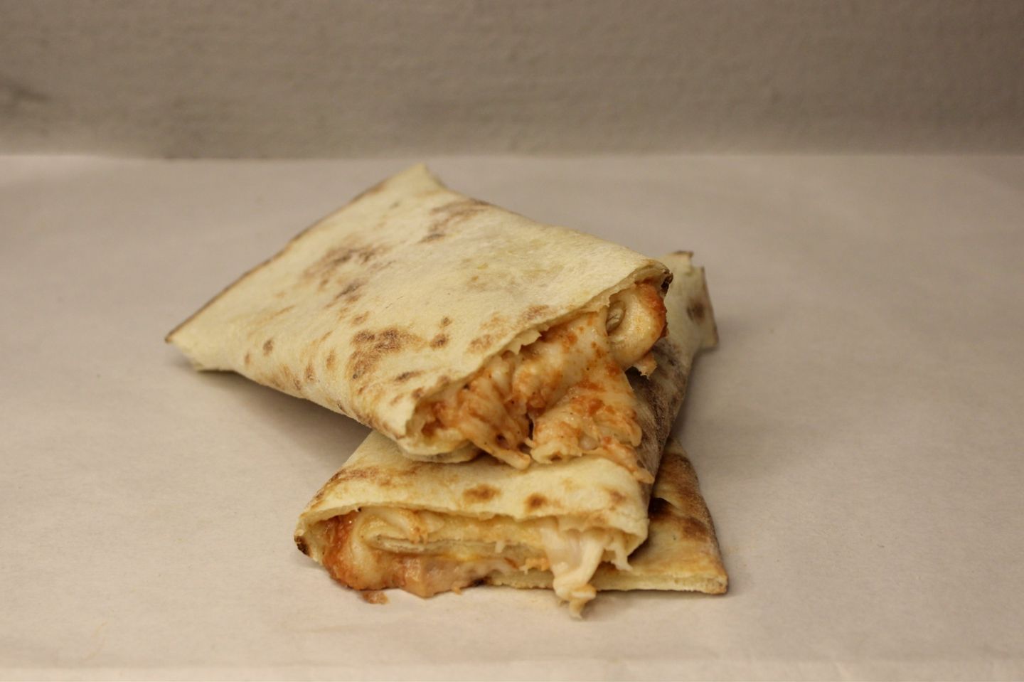 Cheese With Red Sauce - Medium
